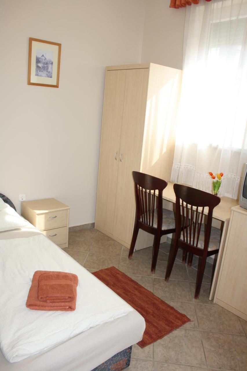 Polus Pension Šoproň Exteriér fotografie